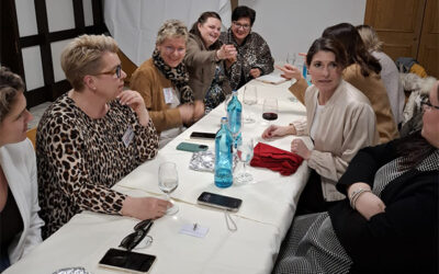 Die Mitglieder des Female Business Clubs bei einem Netzwerktreffen